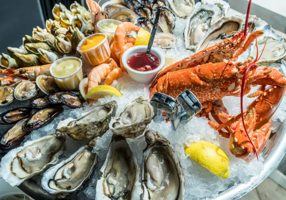 plateau de fruits de mer et crevettes